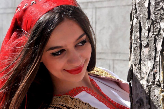 türk kızlarının dillere destan güzelliği