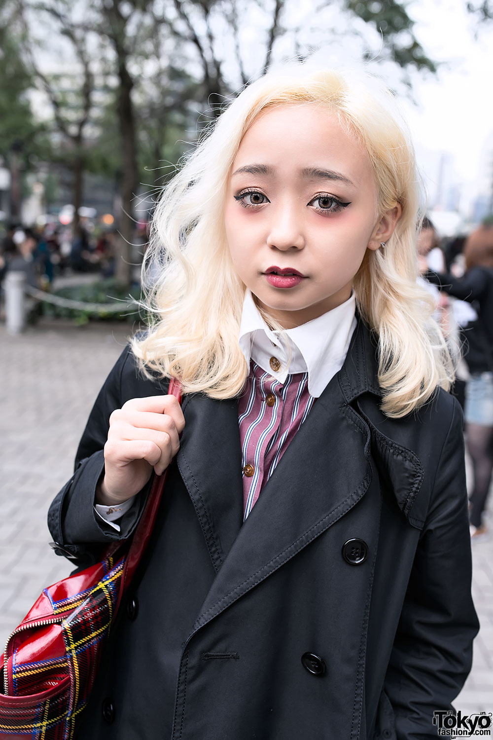 Japan Blonde 56