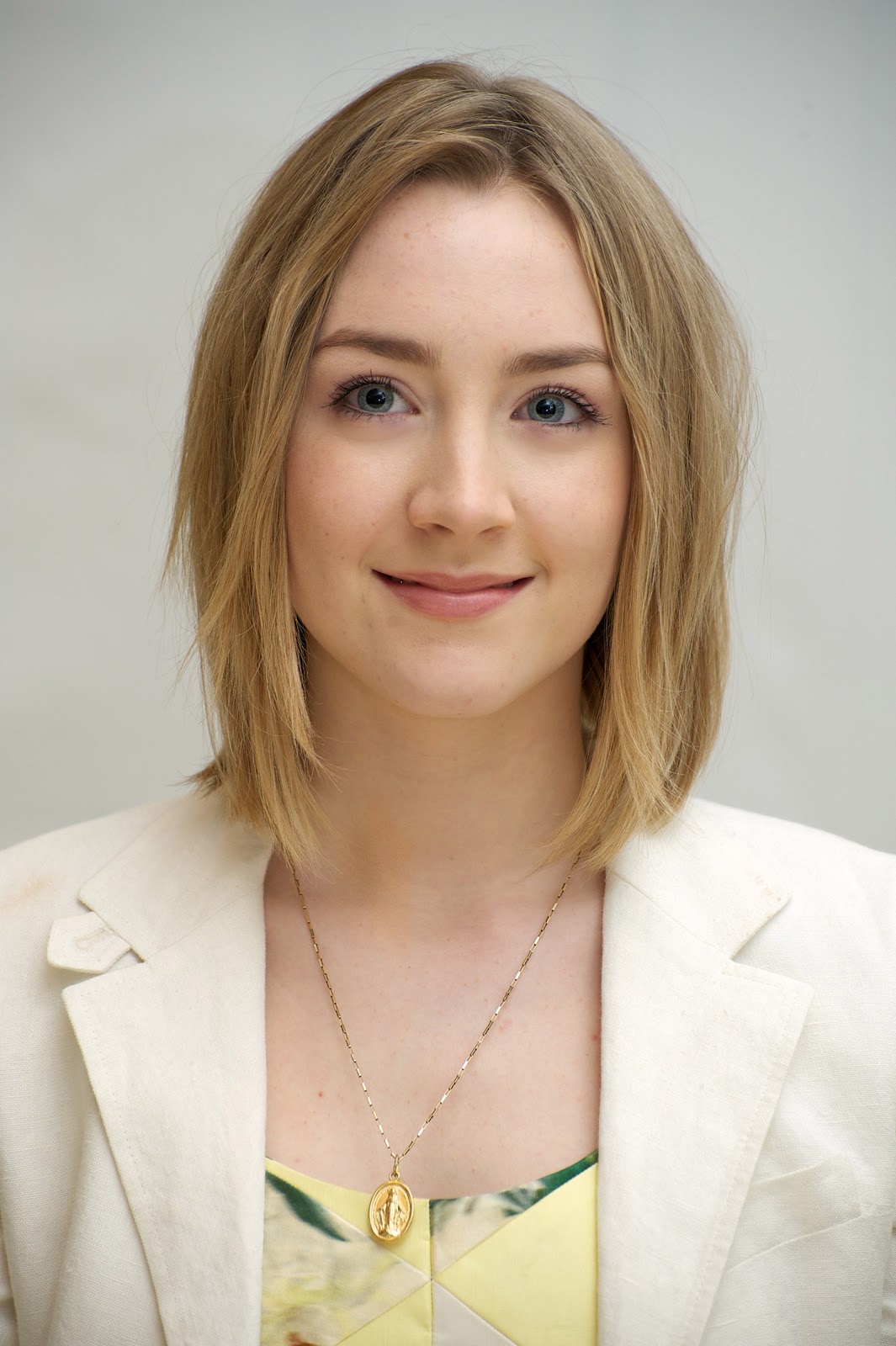 Next photo of Saoirse Ronan