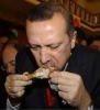 tayyip erdoğan ın yemek yedirme görüntüleri