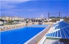 plajda bacak fotoğrafını paylaşan kız / #799403