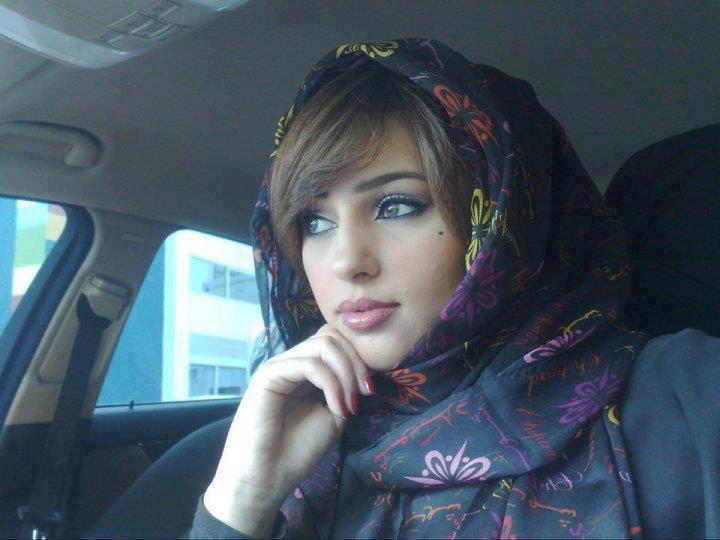 Gorgeous arab girl