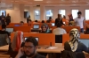 erkeklerle yanyana çalışan bayan ak trolün amacı / #771837