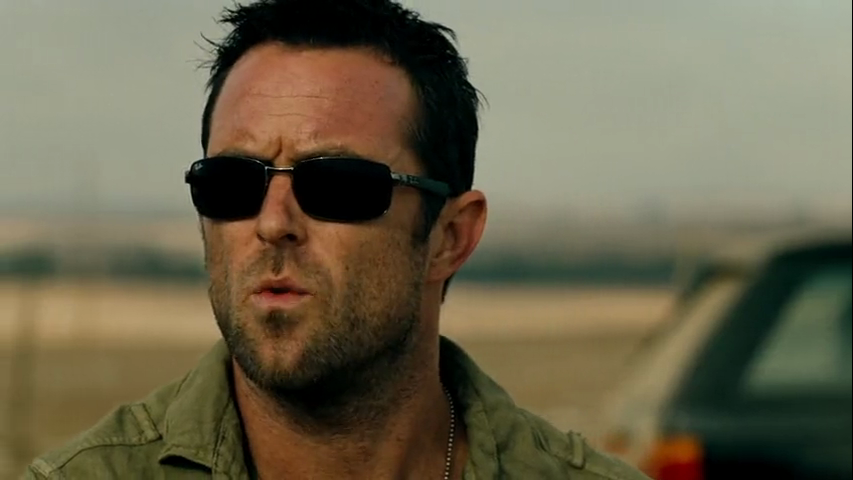 sullivan stapleton