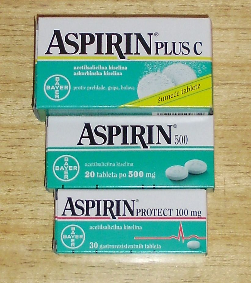 Приняла аспирин вечером. Аспирин. Аспирин таблетки. Aspirin турецкий. Турецкие препараты аспирин.